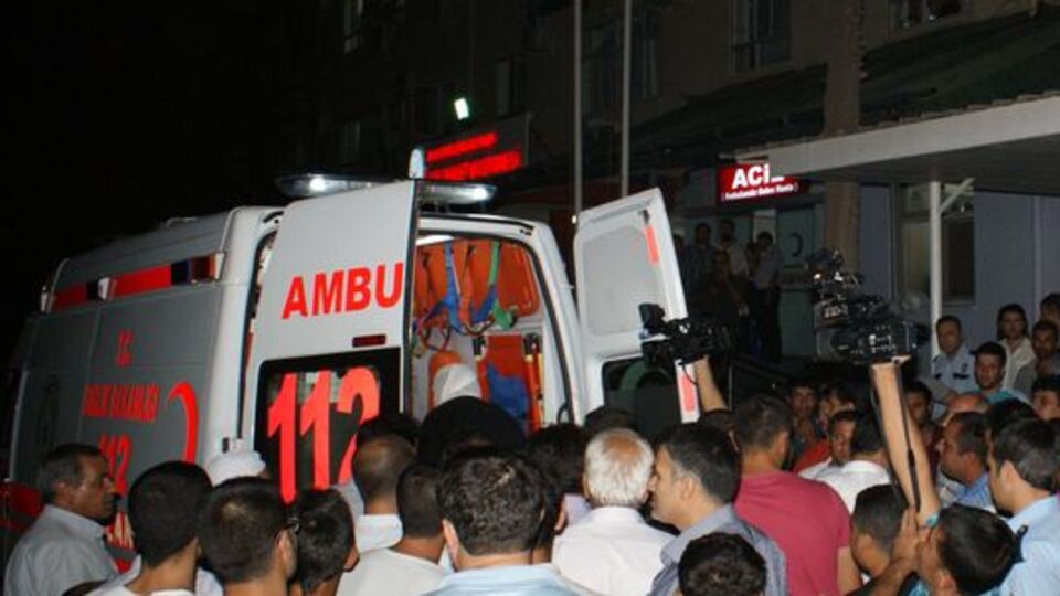 Çamaşır asarken Suriye'den gelen mermi vurdu!