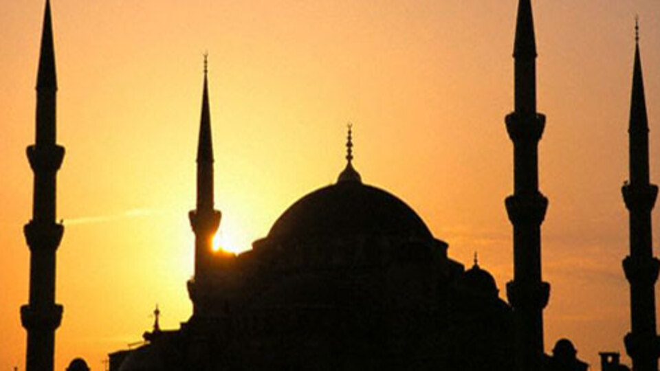 454 cami kapalı tutuluyor