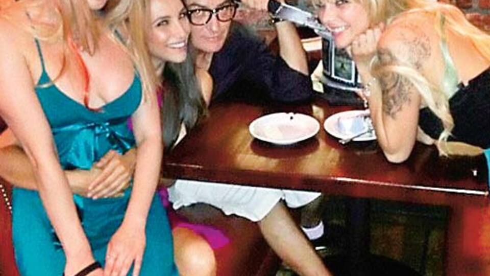 Pornocularla doğum günü!