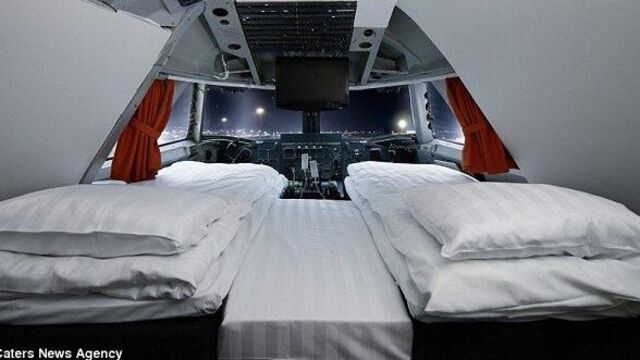Boeing Hotel!