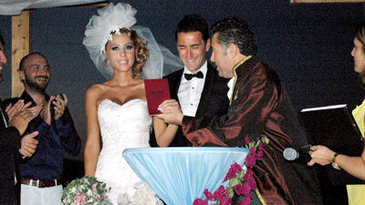 Bekir Aksoy evlendi