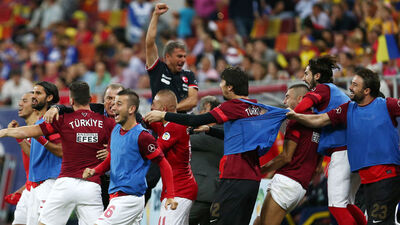 Kim gelirse gelsin yeneriz