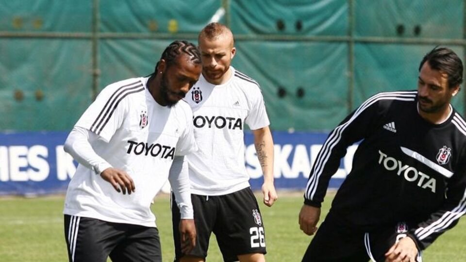 Beşiktaş'ta 8 eksik