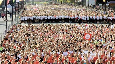 30 bin kadın sokağa döküldü