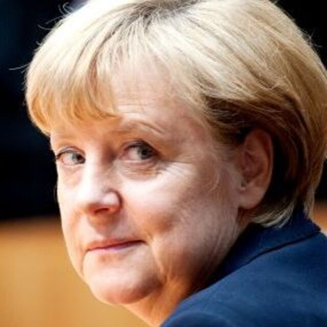Merkel koltuğu bırakmak istemiyor