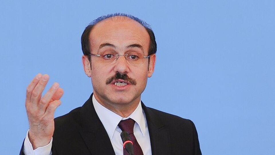 Dinleme cihazını bakın nereye saklamışlar!