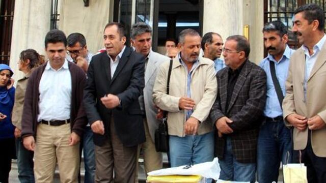 BDP'liler 30 bin dilekçe verdi