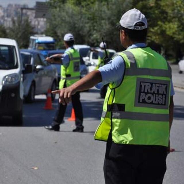 Trafik cezalarının yarısı gidecek!