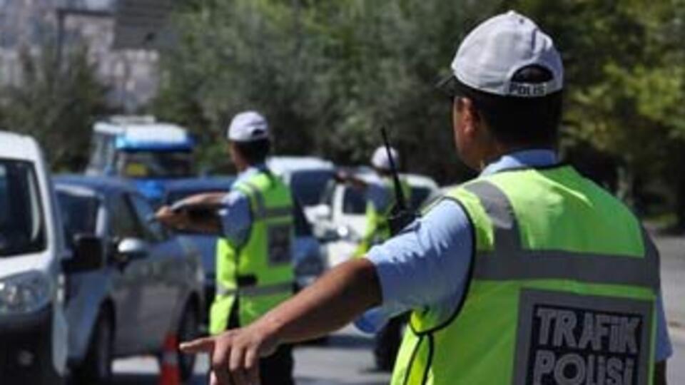 Trafik cezalarının yarısı gidecek!