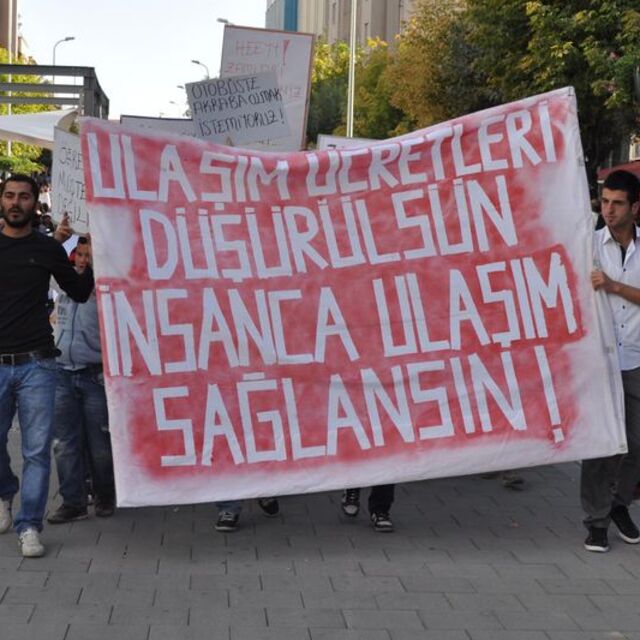 Ulaşım zammına tepki