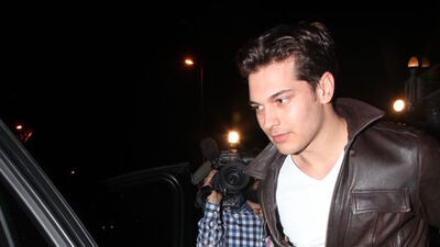 'Esrar içmek için eve çağırdı'