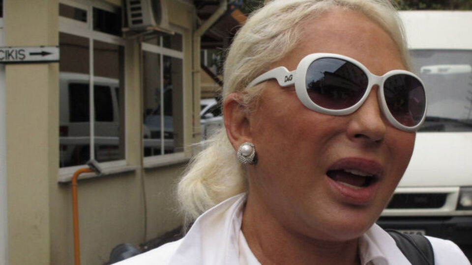 Sema Çelebi'ye hırsız şoku!