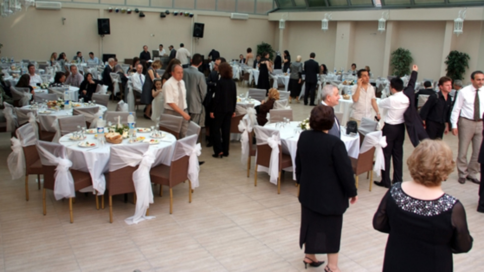 Öğretmenevlerinde içkili düğün devri bitiyor!