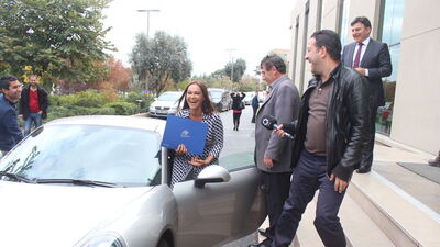 Türkiye'de parası olan mı itibar görüyor?