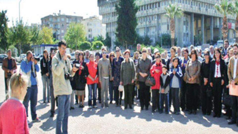 Çağdaş bir ülkede "ant" gerekli mi?