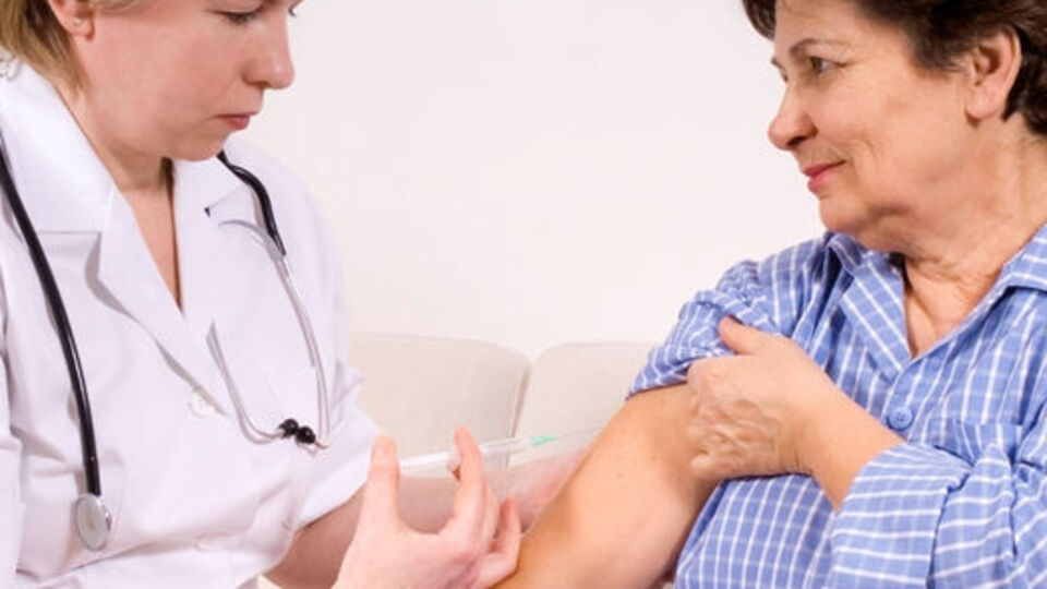 Haydi büyükler aşı yaptırın!