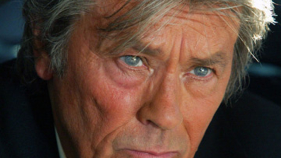 Fransa siyasetinde Alain Delon depremi