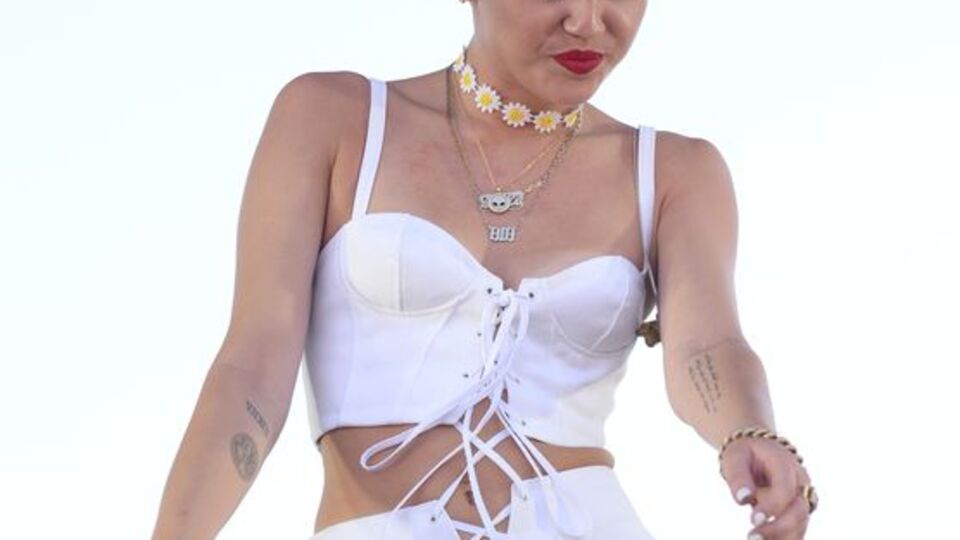 Miley Cyrus'a porno teklifi