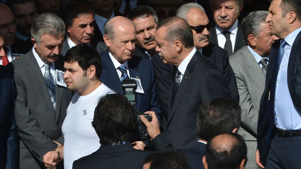 Başbakan Erdoğan Bahçeli'yi es geçti!