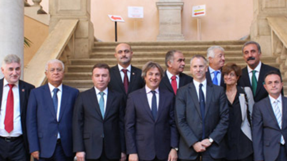 Cenova'ya Beyoğlu damgası