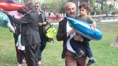 Rodin Nazım'ın park eğlencesi!