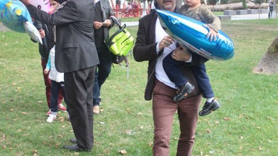 Rodin Nazım'ın park eğlencesi!