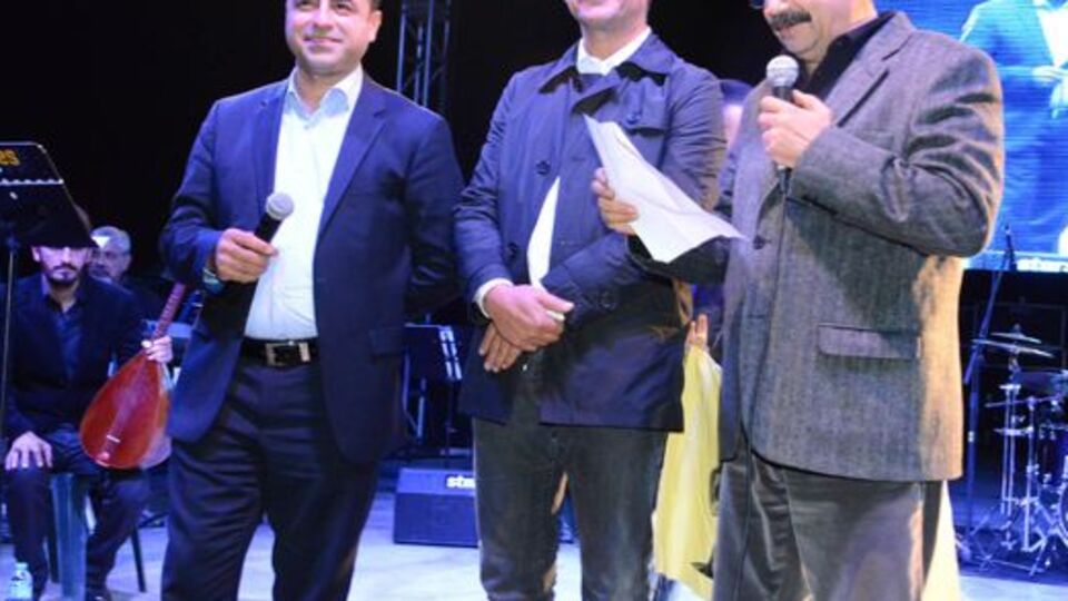 "Sırrı bey 'G'yi söyleyemez"