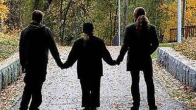 2 Kocası 1 Sevgilisi var!