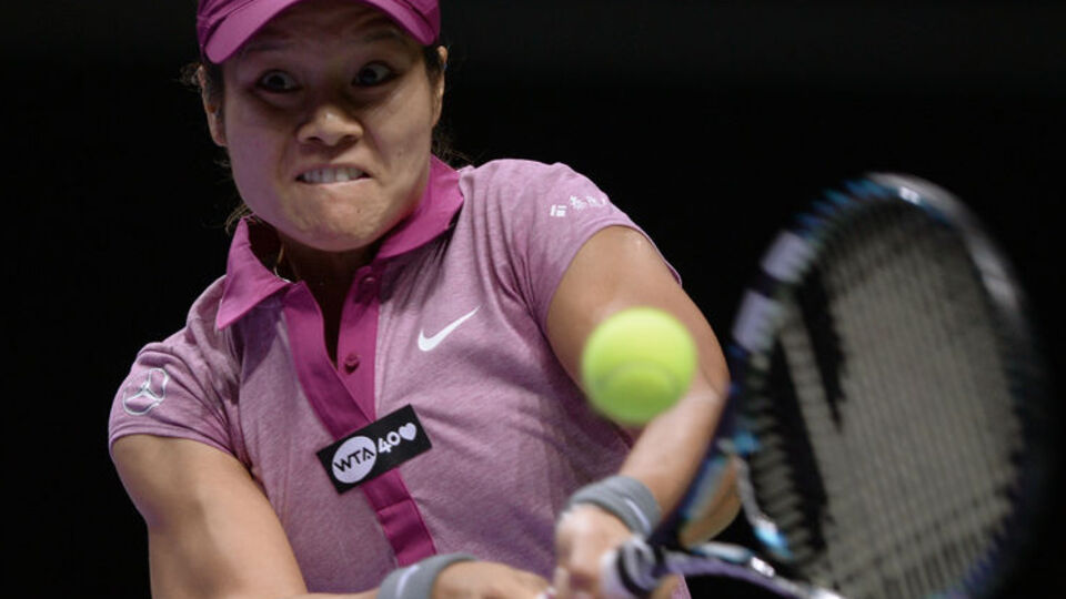 Li Na galibiyet ile başladı