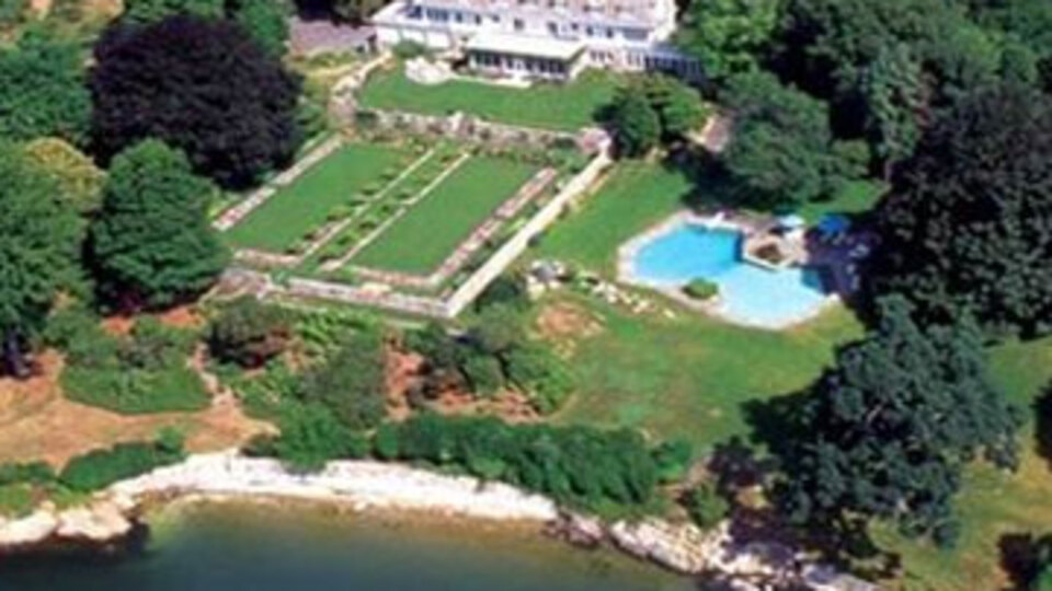 En pahalı evin fiyatı düştü!