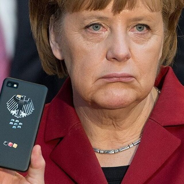 Der Spiegel: Merkel 2002'den beri dinleniyor