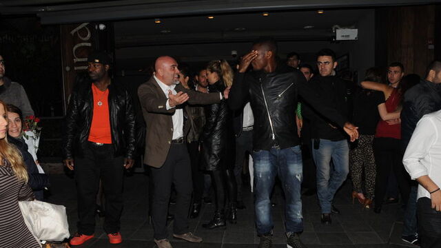 Emenike gol peşinde!