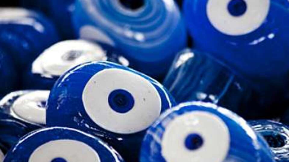 Nazar boncuğu caiz mi?