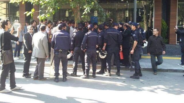 İzmir'de kongre protestosu