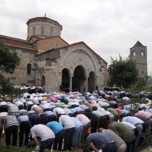 'Ayasofya' cami değil