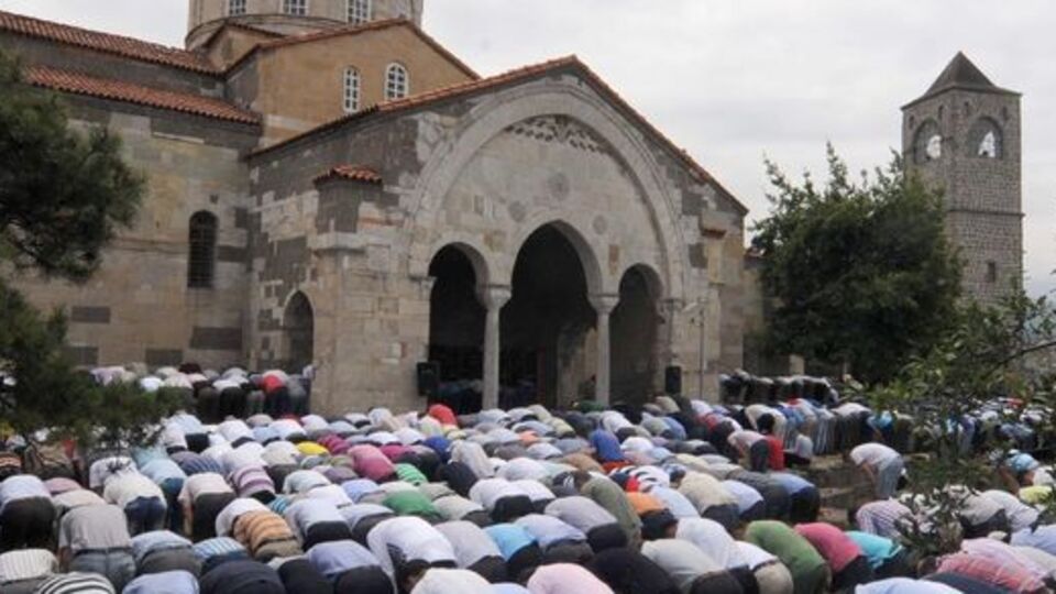 'Ayasofya' cami değil