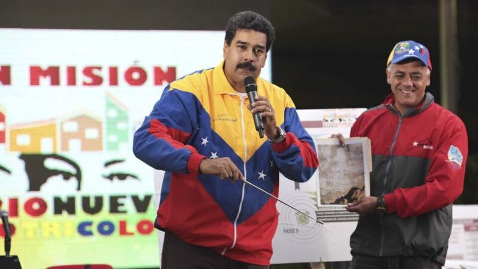 Chavez inşaat işçilerine göründü