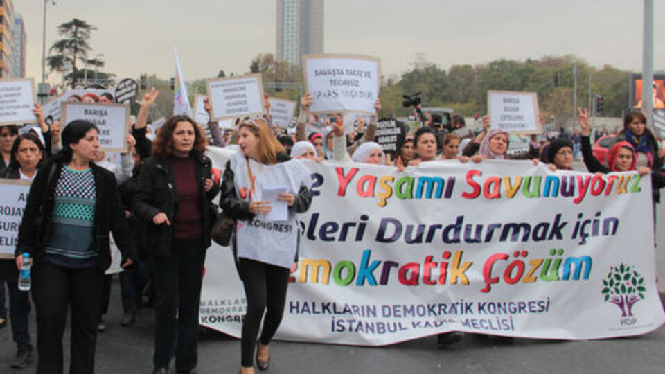 Şişli Meydanı'nda "kadın cinayetleri" eylemi