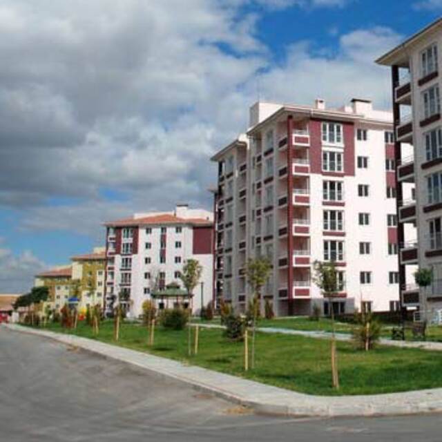 TOKİ'den 172 lira taksitle ev!