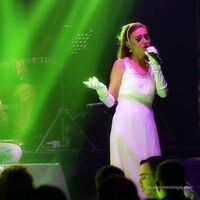 Vokalisti Tilbe'yi ağlattı