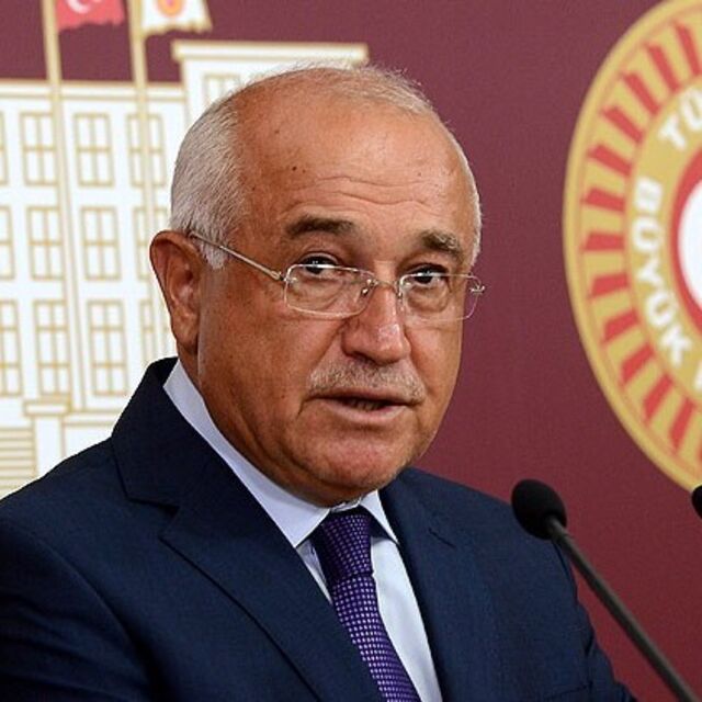 Anayasa Uzlaşma Komisyonu perşembe toplanacak