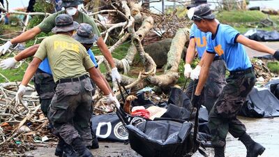 BM'ye Filipinler'deki felaket için 'neden geciktin' eleştirisi