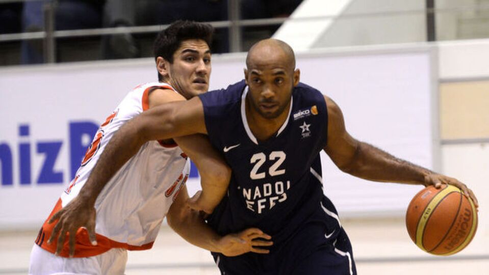 Efes rahat kazandı