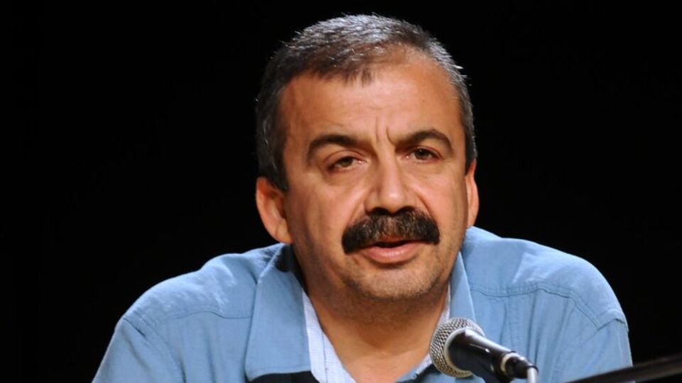 "Ortalık kendine aşık insanlarla dolu"