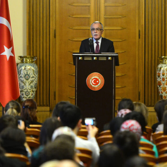 Sadık Yakut'tan 'kızlı erkekli eğitim' açıklaması!