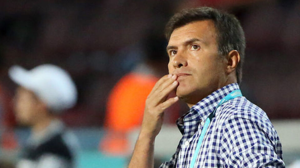 Arafta kalmış bir düzine futbolcunun çarpıcı hikâyesi