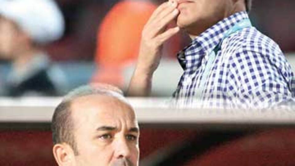 Arafta kalmış bir düzine futbolcunun çarpıcı hikâyesi