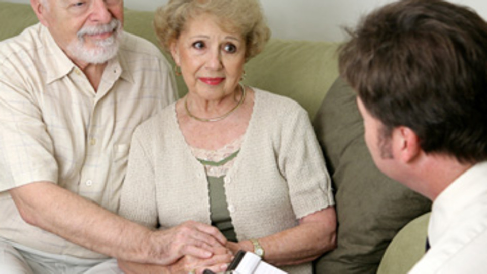 Alzheimer hastaları neden şiddete yöneliyor?