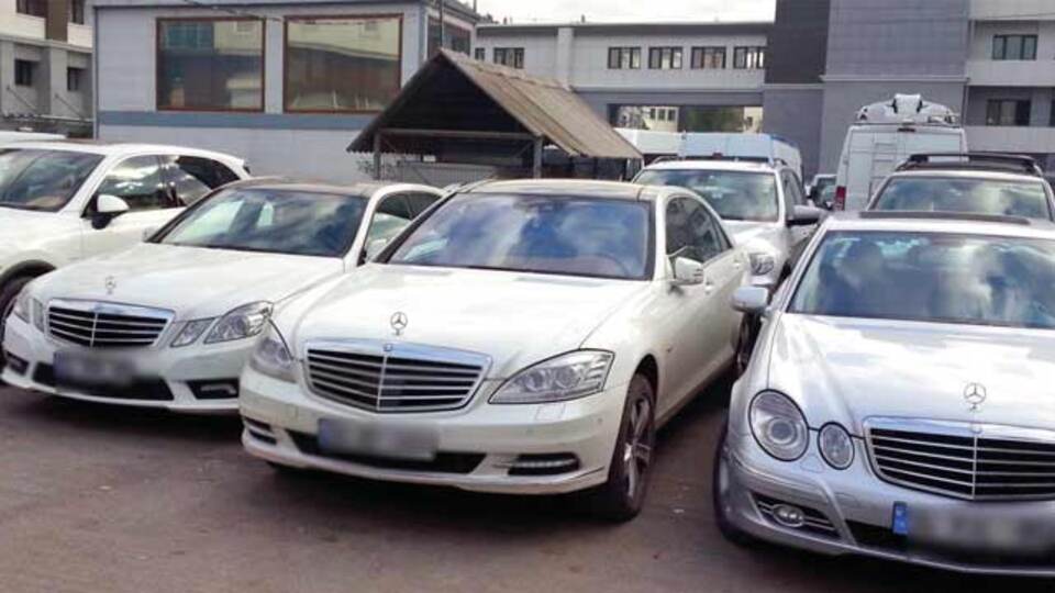 Ankara ve İstanbul'da lüks otomobil operasyonu!