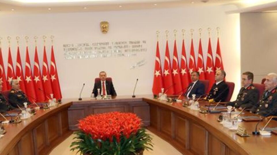 Cumhurbaşkanı Gül YAŞ üyelerine yemek verdi